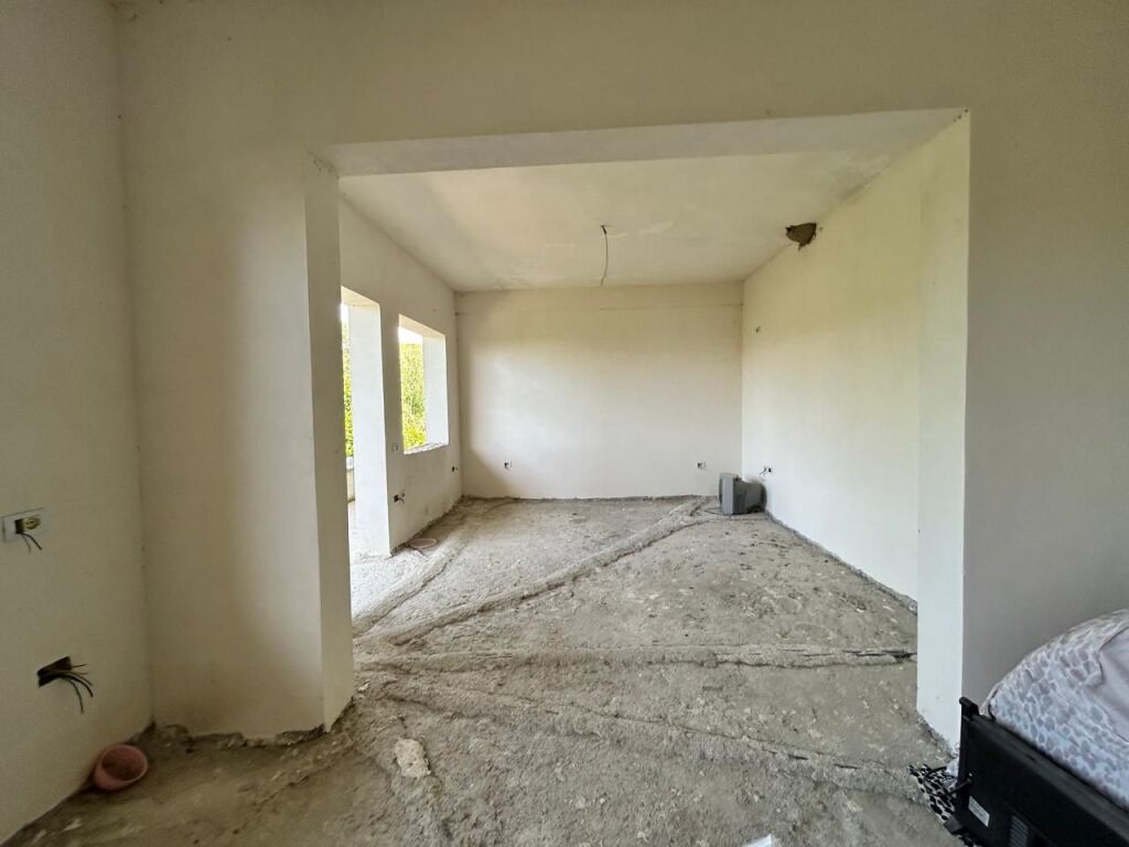 Two Private Houses for Sale in Neighborhood 4 Heronjtë, Vlorë