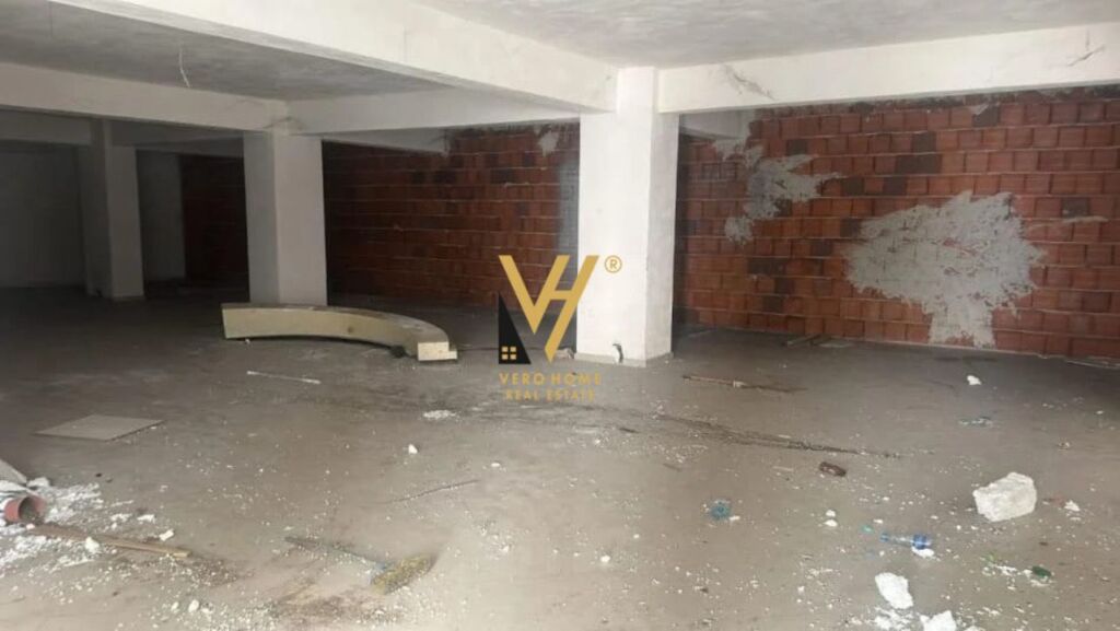 SHITET NJESI BIZNESI 262 M2 NE LINZE, FRESK 289.000 EURO