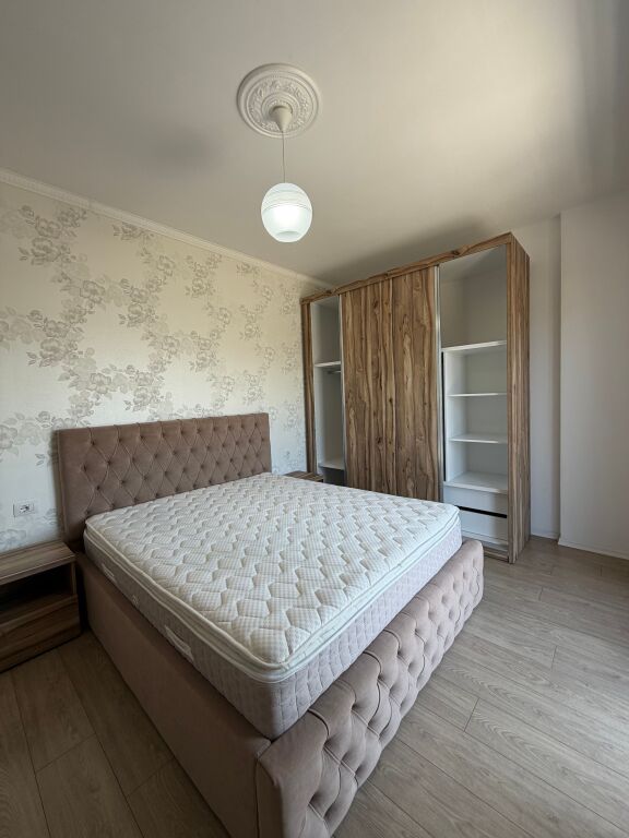 Apartament 2+1 + Parkim për Qira – Univers City