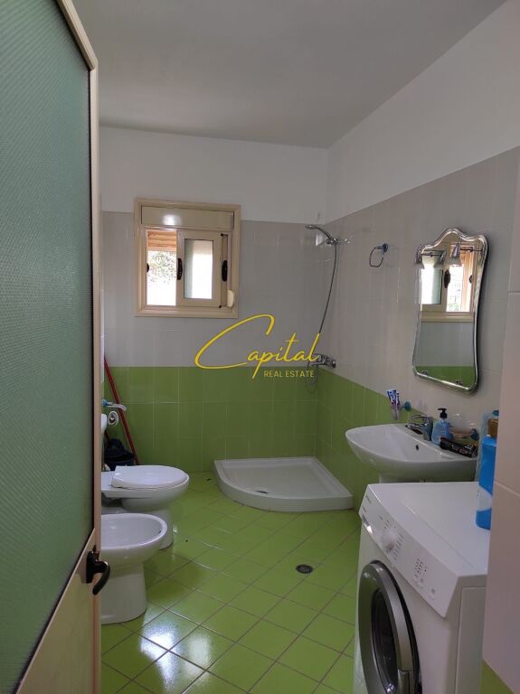 VENDESI APPARTAMENTO 1+1 A VLORE 130.000 EURO