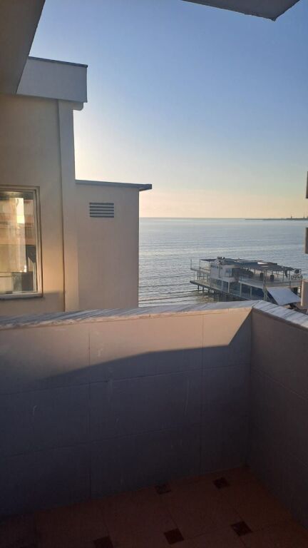 APARTMENT 2+1 FOR RENT FIRST LINE WITH SEA IN ILIRIA!