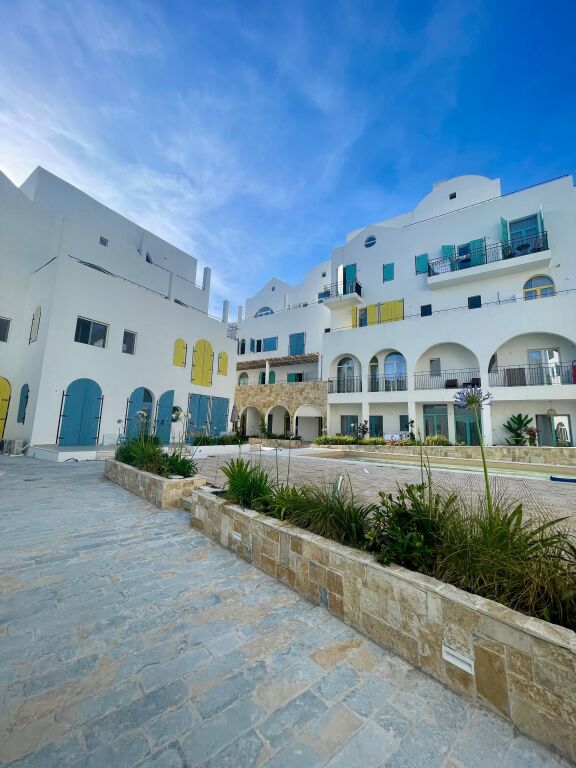 Shitet Apartament 1+1 tek Santorini ne Dhermi