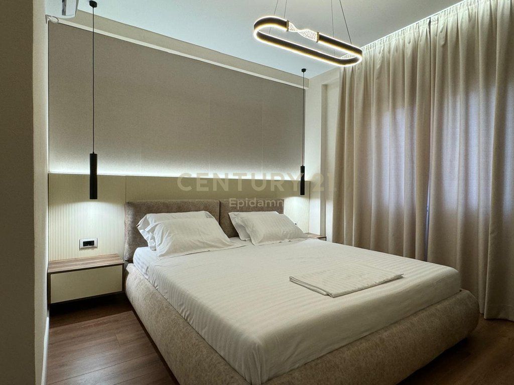 VENDESI APPARTAMENTO MODERNO 1+1 A SPIAGGIA ILIRIA!   112.000 €