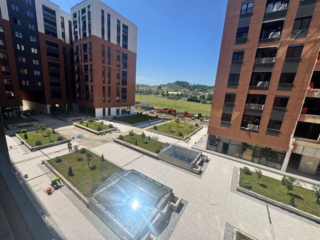 For rent 2+1+2 with parking in Astir near Urban Gate