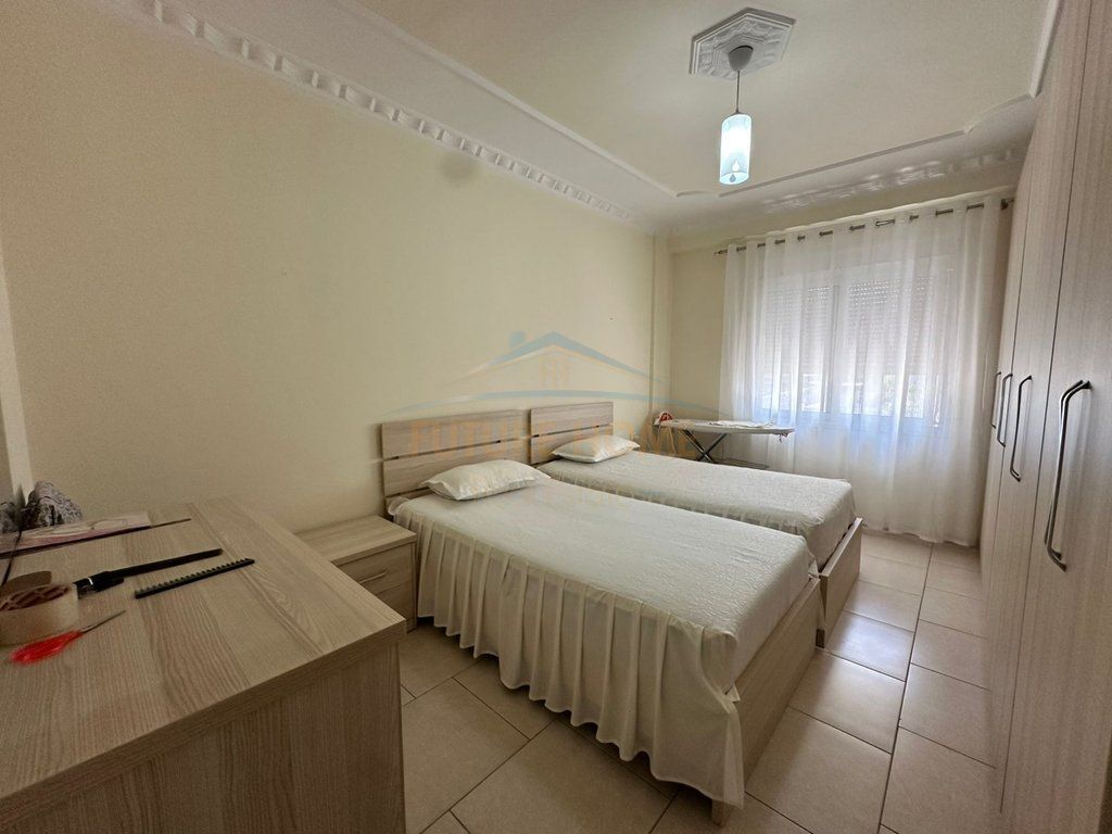 Affitto, Appartamento 1+1, Transballkanike, Vlore. 400 €