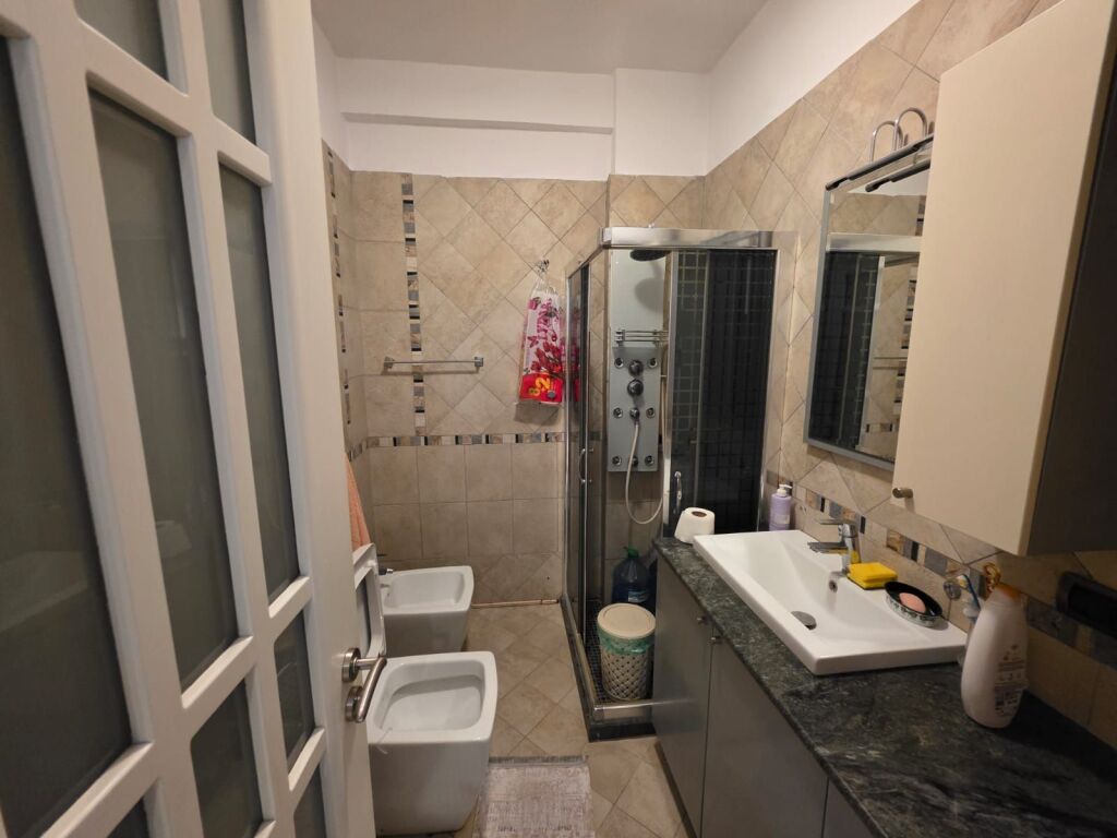 Vendesi in vendita appartamento 2+1+2 bagni+2 balconi a Eleonora