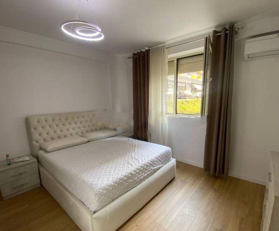 Vendesi in vendita 1+1 a Shkozë!