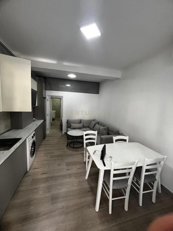 Appartamento 1+1 Super Investito, 250 metri dal Mare, Golem - Verande Private e Posizione Premium. Prezzo: 70'000 Euro !