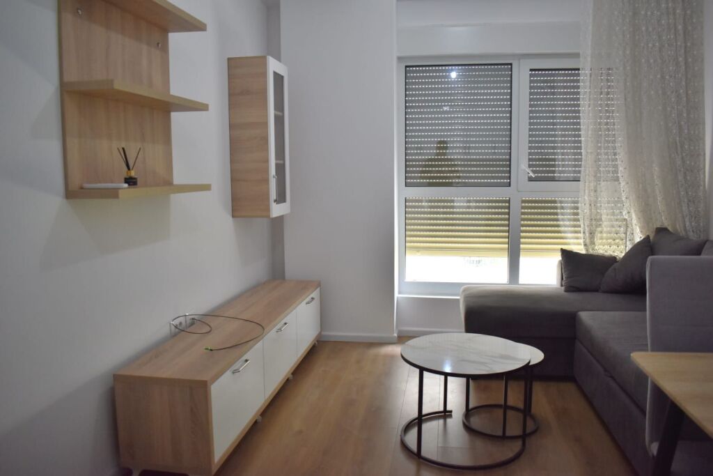 Affittasi appartamento 1+1 ad Ali Dem, vicino a Kaimi 400 euro