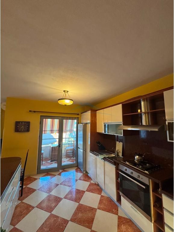 For sale, Apartment 2+1+2, Kosovareve Street, Tirana
