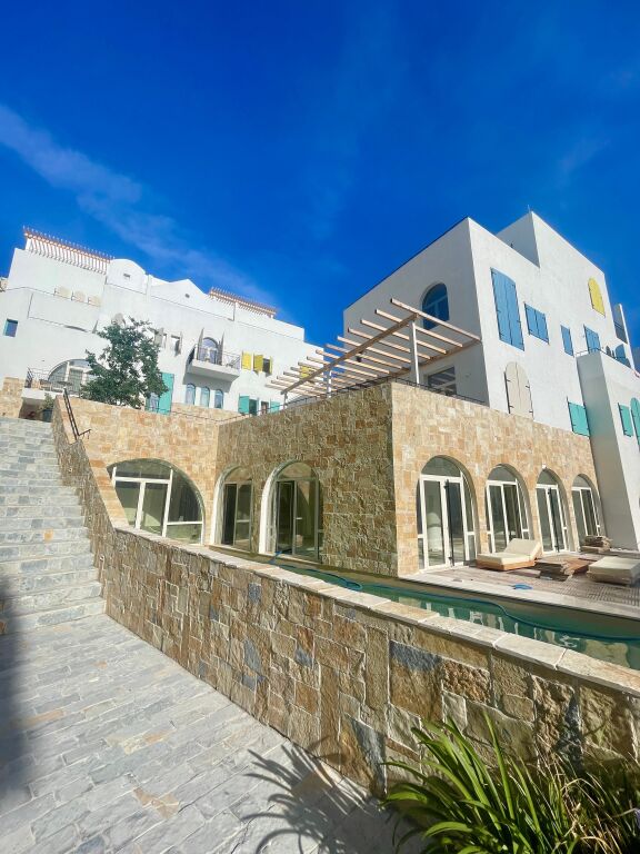 Shitet Apartament 1+1 tek Santorini ne Dhermi
