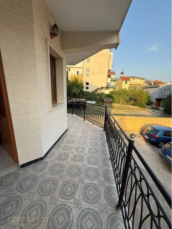PIANO VILLA 2+1+POSTO AUTO IN AFFITTO, CITTÀ DEGLI STUDENTI! 600 € /Mese