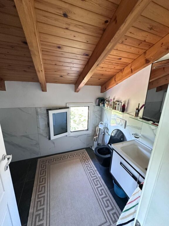 FOR RENT 3RD FLOOR OF A PRIVATE VILLA IN 4 RRUGET E FLLAKES, DURRES