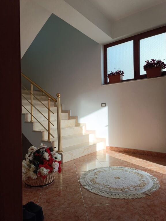 Terraced villa for sale in Durres 10 minutes from the beach 605 000Eur 605 000EUR