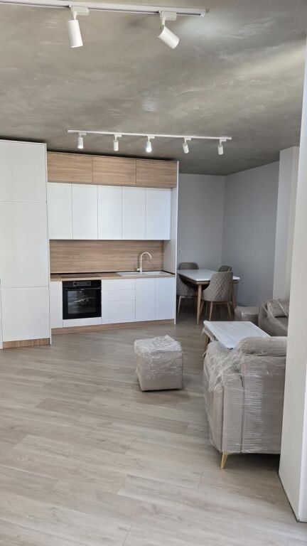Apartament 1+1 per Qira Astir