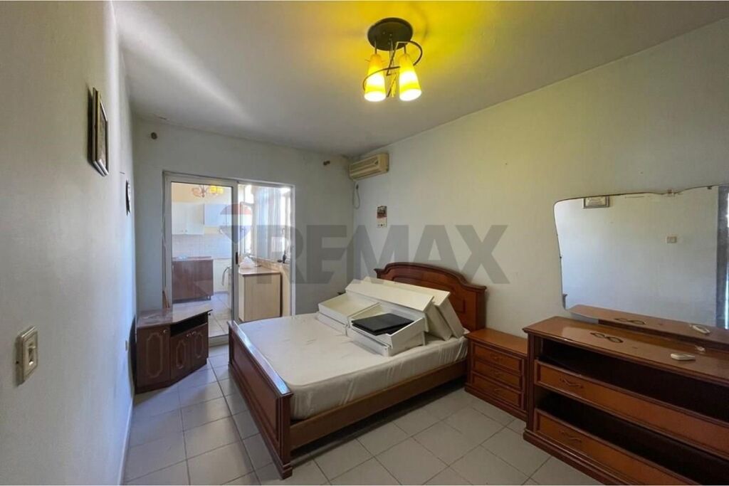 Apartment 3+1 for sale at Vasil Shanto