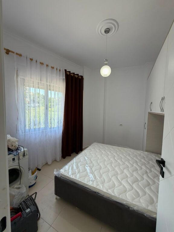 Jepet me qira 1+1 Kopshti Botanik 500 mije leke