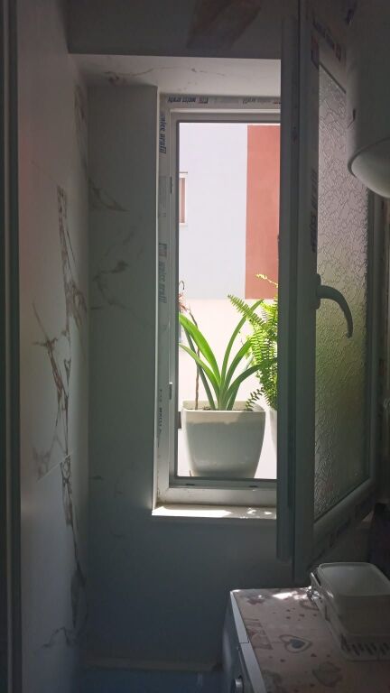 Garsoniere per shitje tek Xhamia e Selites!