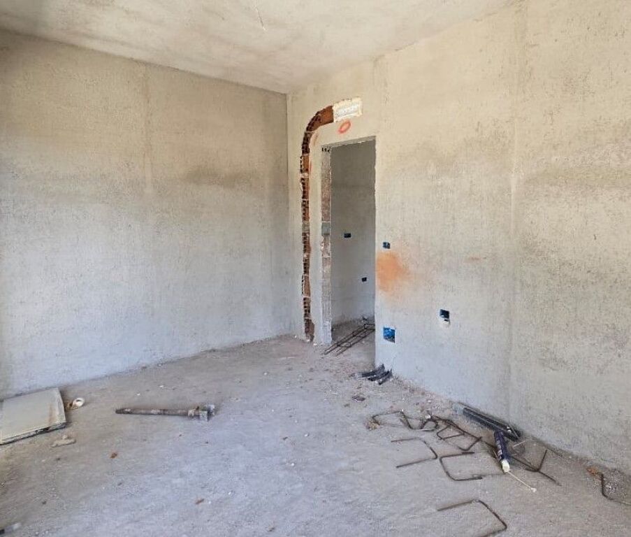 📌 Apartment 1+1 for sale in Tirana Entry