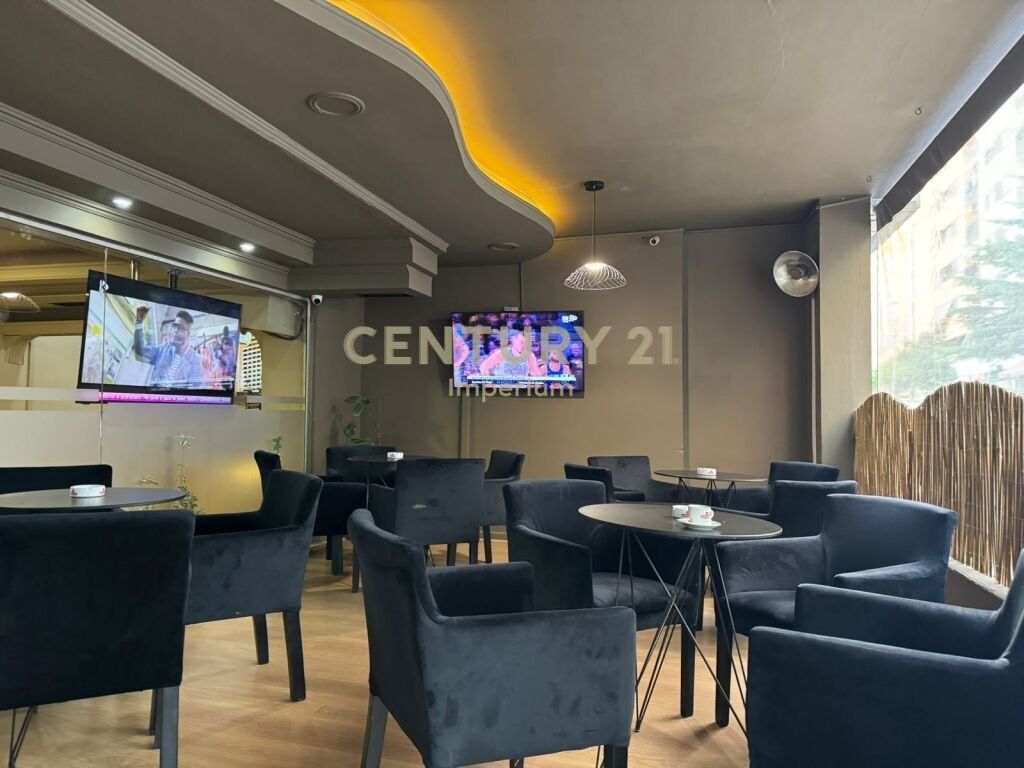 Hotel for sale in Misto Mame