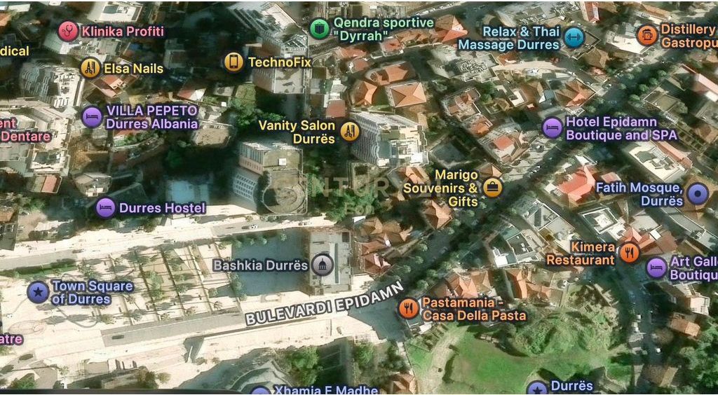 FOR RENT 75M2 PREMISES ON THE MAIN ROAD NEAR THE MUNICIPALITY IN THE CENTER OF DURRES !