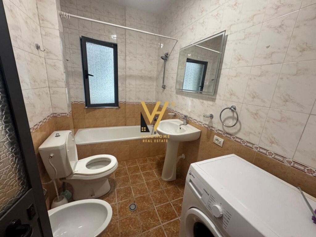 STUDIO APARTMENT 40 M2 FOR RENT AT MOZAIKU TIRANA 50,000 LEKE