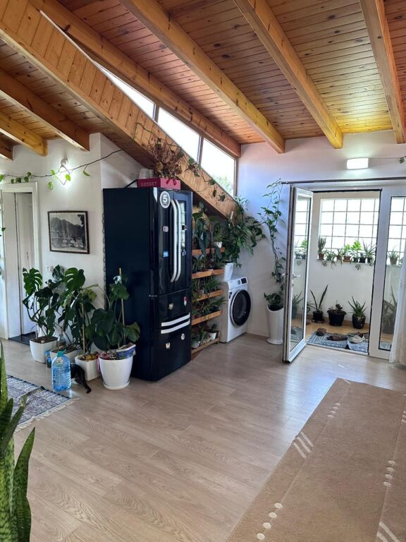 FOR RENT 3RD FLOOR OF A PRIVATE VILLA IN 4 RRUGET E FLLAKES, DURRES