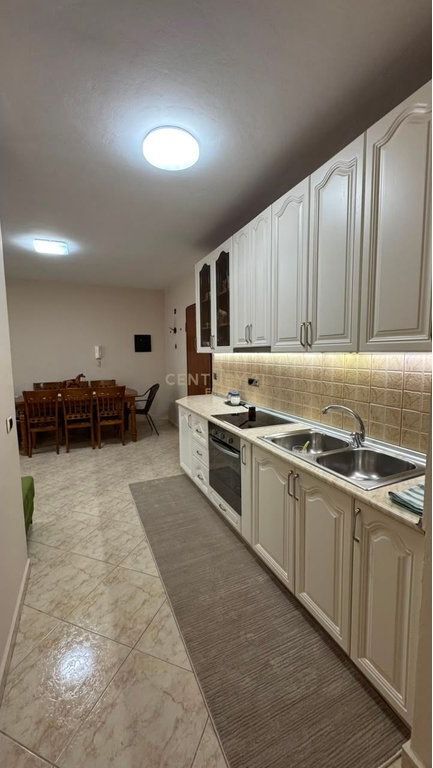 Apartment 2+1 for rent at 21 Dhjetori!