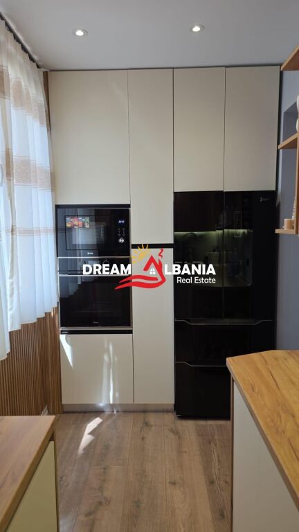 Villa su due piani in vendita nella zona di Oxhak (ID 4151225)