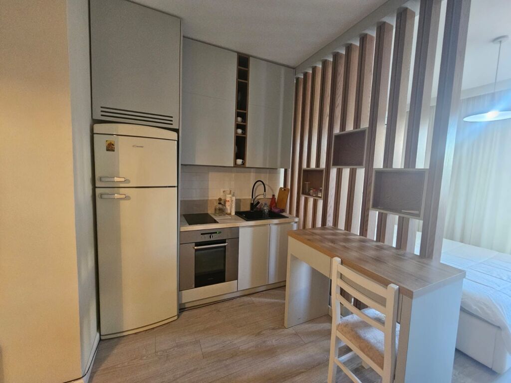 Studio apartment for rent at Wilson Square!