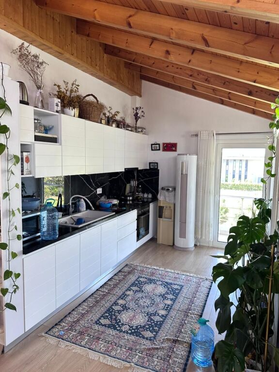 FOR RENT 3RD FLOOR OF A PRIVATE VILLA IN 4 RRUGET E FLLAKES, DURRES