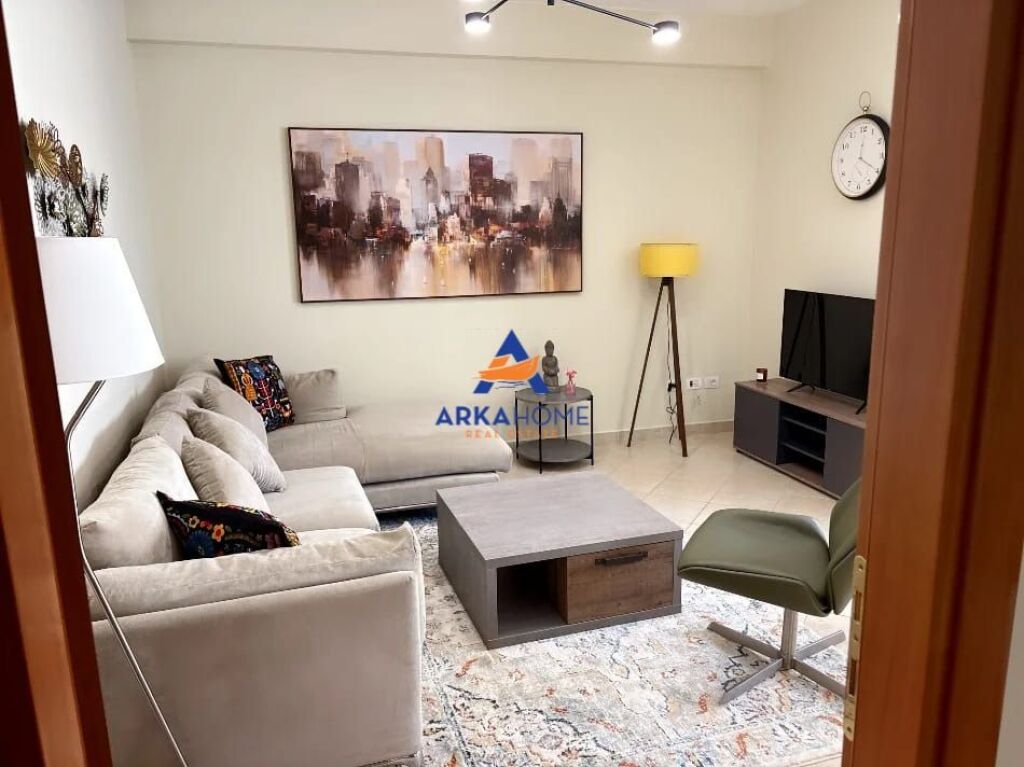 FOR RENT APARTMENT 1+1+BALCONY "KRISTAL CENTER, PARIS COMMUNE" 69,000 leke