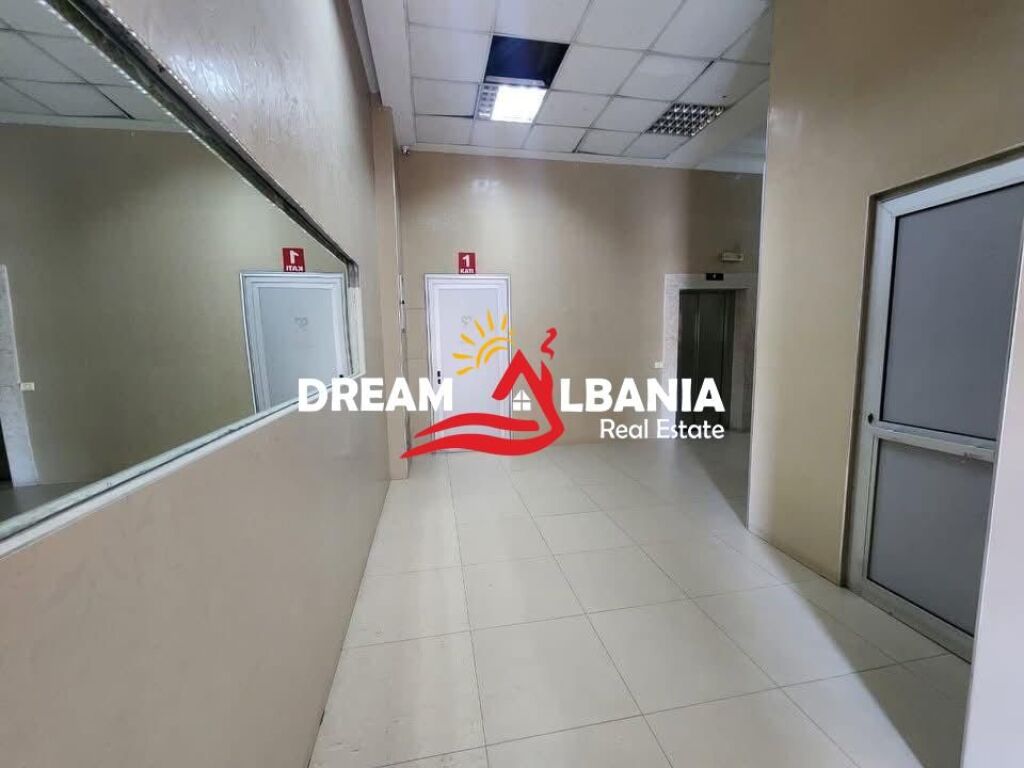 Ufficio in Affitto vicino allo Stadio Dinamo, Shushica – Tirana (42611556)