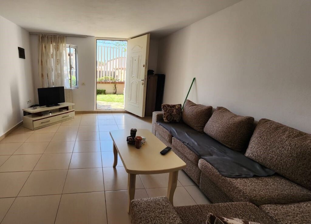 Duplex 2+1 for rent – near Grand Complex, electric market !