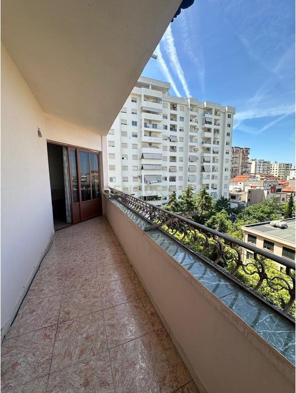 Apartment 2+1+2 For Rent at the Fruit and Vegetable Market, Durrës - 450€ | 138 m²