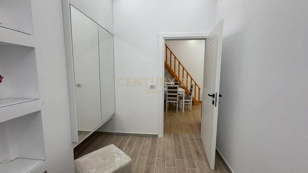 DUPLEX FLOOR 0, SEA VIEW ON THE ROCK OF KAVAJË !