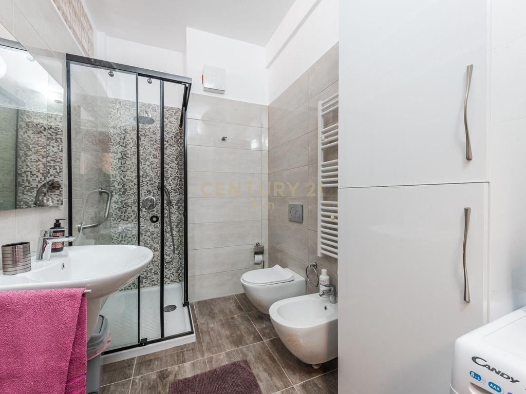 FOR RENT 2+1 APARTMENT AND GARAGE NEAR DURRES MUNICIPALITY WITH SEA VIEW !