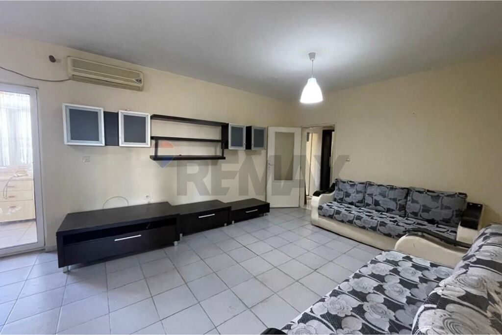 Apartment 3+1 for sale at Vasil Shanto