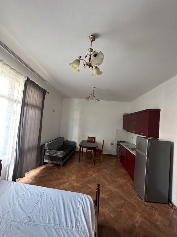 Studio apartment for rent