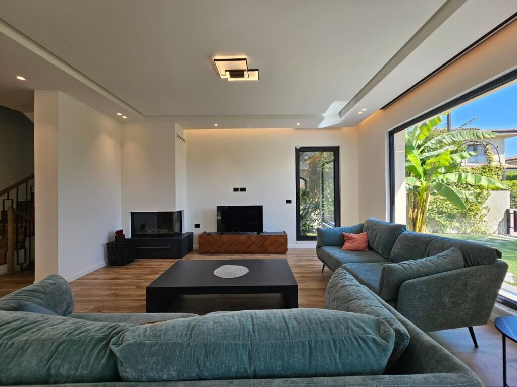 Villa Elite in Affitto vicino a TEG