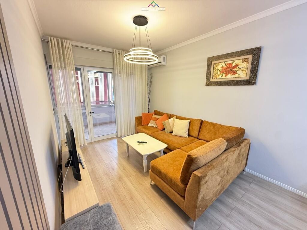 Appartamento In Affitto 2+1 a Bllok (ID B2201711) Tirana