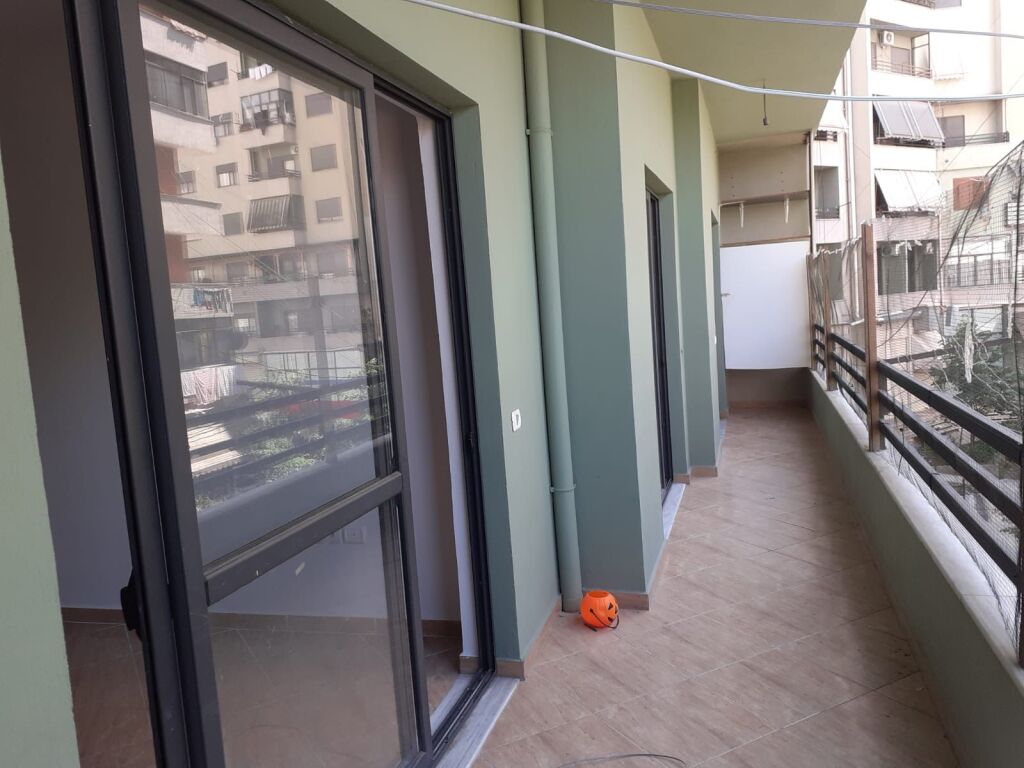Apartment 2+1 empty for rent in Astir !
