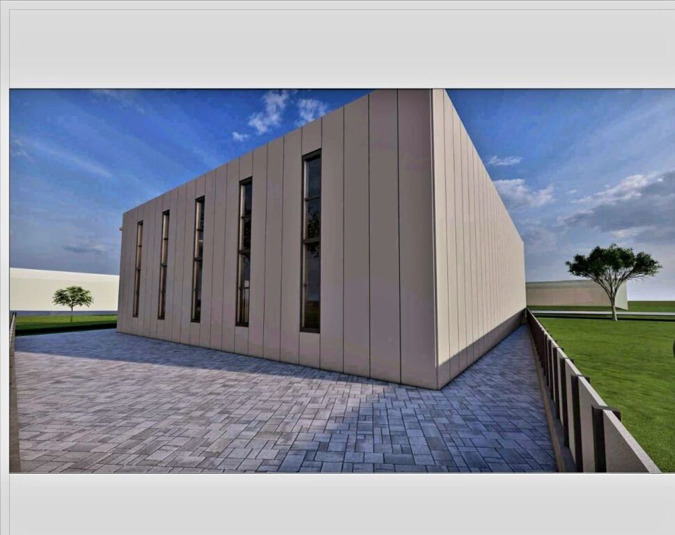 Warehouse + Land In Vorë