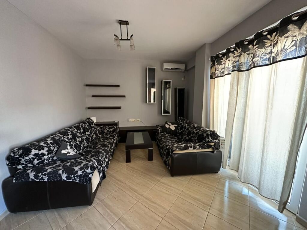 Apartament 2+1 per qira tek Rruga Jordan Misja.