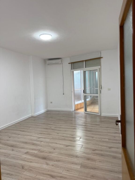 Affitto | Ambjent Biznesi | Bulevardi Gjergj Fishta | 800 €/mese
