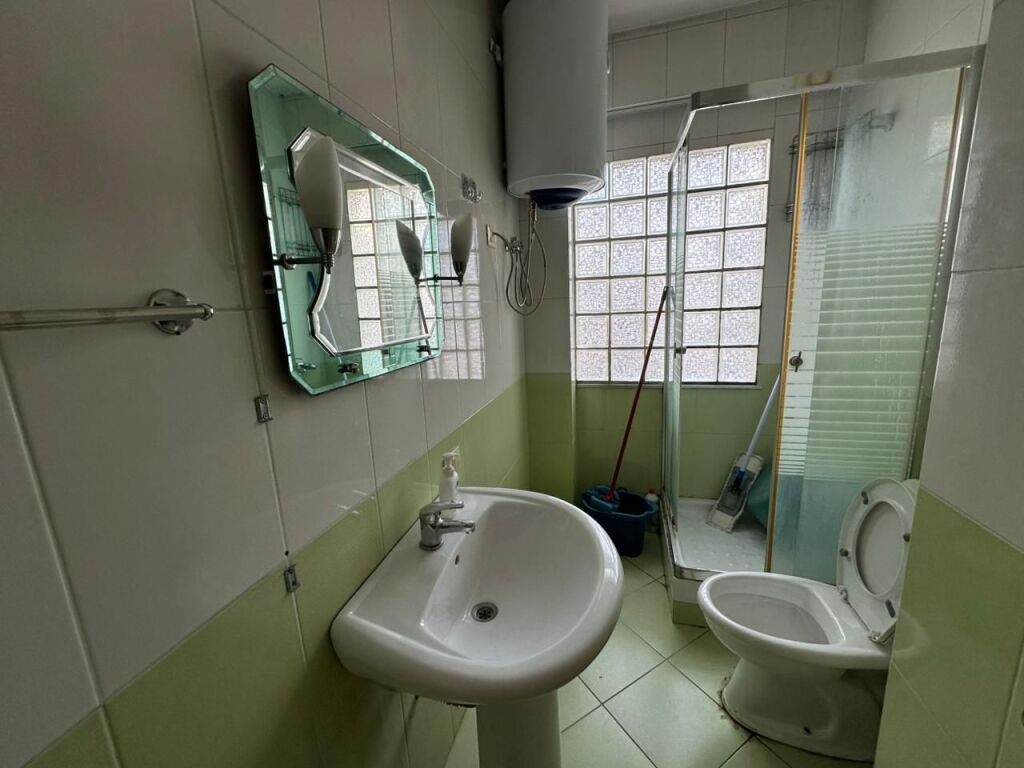Apartament 2+1 per qira tek Rruga Jordan Misja.