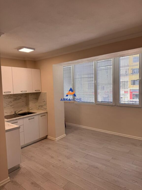 OFFICE FOR RENT 70M2 "21 DECEMBER, NEAR OSLO BAR" 700 EURO