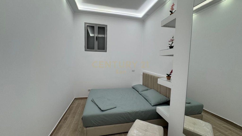 DUPLEX FLOOR 0, SEA VIEW ON THE ROCK OF KAVAJË !