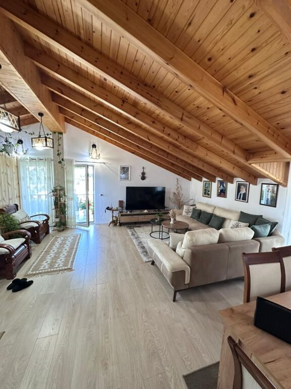 FOR RENT 3RD FLOOR OF A PRIVATE VILLA IN 4 RRUGET E FLLAKES, DURRES