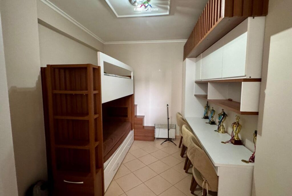 Apartament Me Qera 2+1 Tek Kodra e Diellit (ID B2201574) Tirane